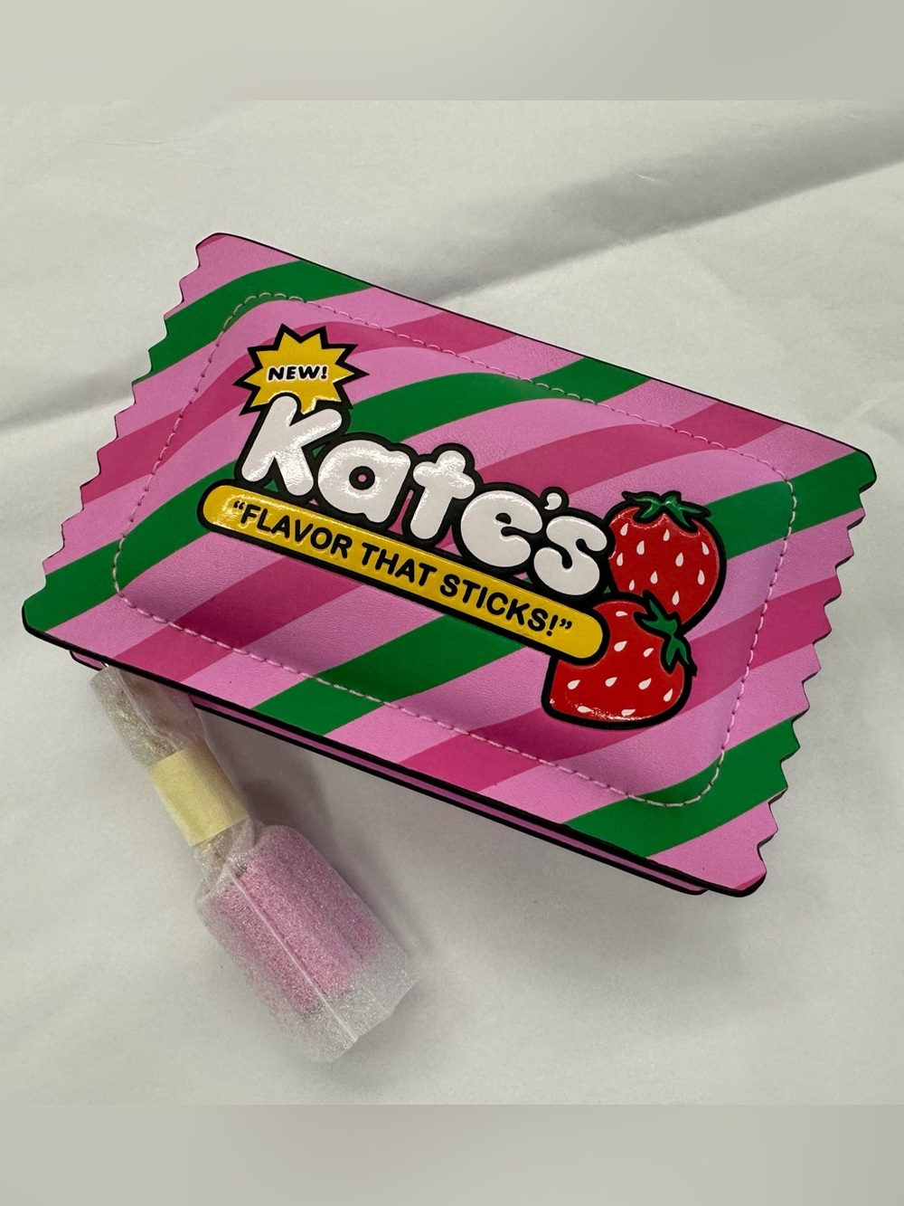 KATE SPADE BUBBLE GUM 3D SMALL CARD HOLDER - NWT